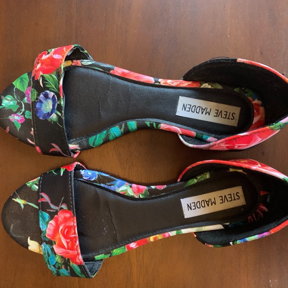 Steve Madden flats